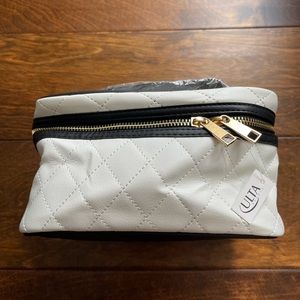 NWT Ulta Black & White Quilted Makeup Cosmetic Classic Travel Train Case